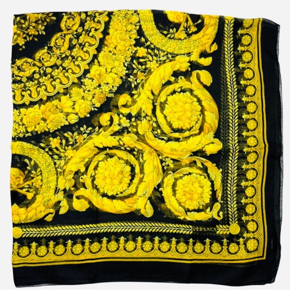 Versace BAROCCO LARGE SILK FOULARD Black & Gold Authentic Extra Large - Picture 8 of 14